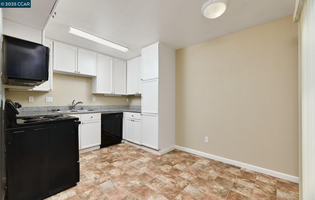 1896 Premier Pl, Concord, CA 94520