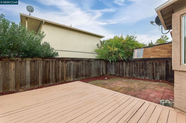 1896 Premier Pl, Concord, CA 94520