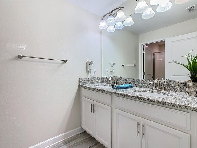 1579 MOON VALLEY DR, Davenport, FL 33896