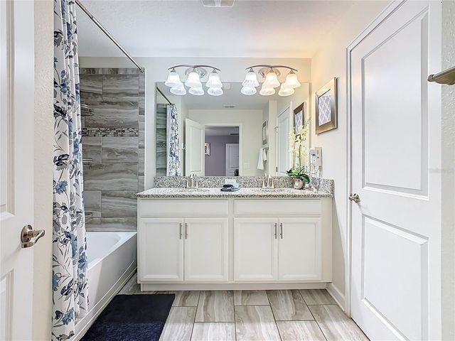 1579 MOON VALLEY DR, Davenport, FL 33896