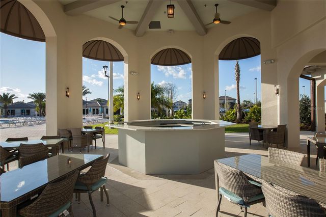 1579 MOON VALLEY DR, Davenport, FL 33896