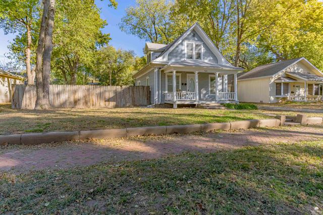 522 Colorado Street, Manhattan, KS 66503