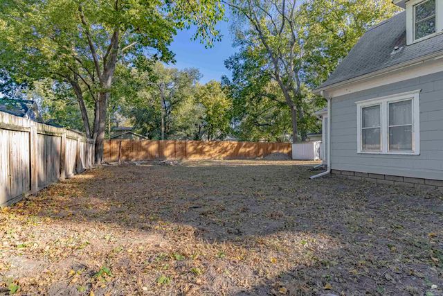 522 Colorado Street, Manhattan, KS 66503