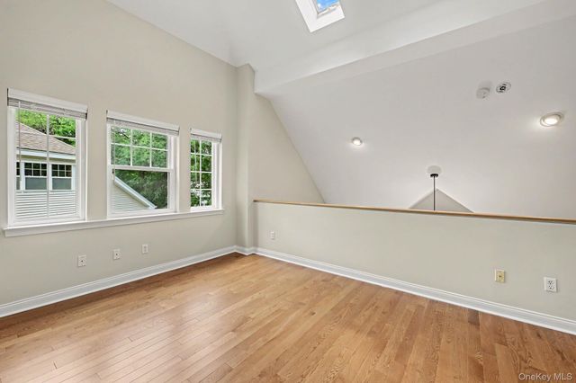 34 Winding Ridge Road, White Plains, NY 10603