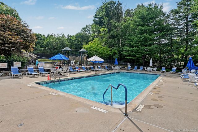34 Winding Ridge Road, White Plains, NY 10603
