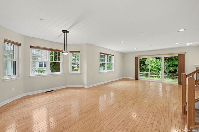 34 Winding Ridge Road, White Plains, NY 10603