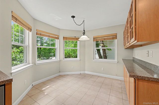 34 Winding Ridge Road, White Plains, NY 10603