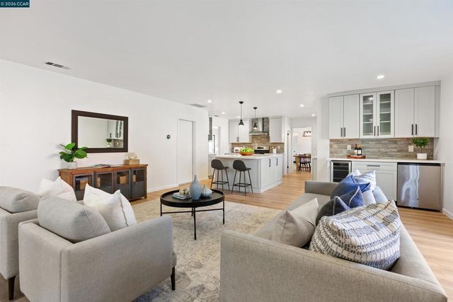 1806 1806 Donna Dr, Pleasant Hill, CA 94523