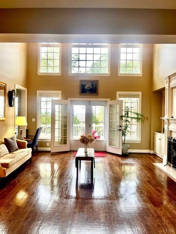 107 Emory Way, Amherst, VA 24521