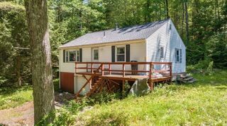 32 Shore Drive, Shutesbury, MA 01072