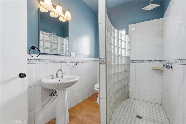 537 N Cummings Street, Los Angeles, CA 90033