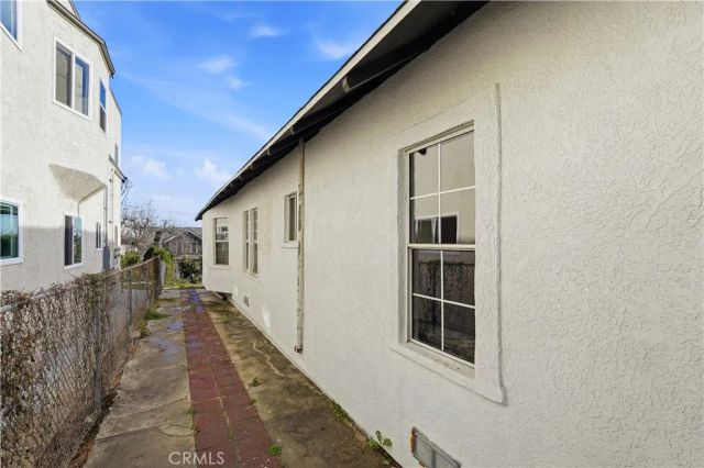537 N Cummings Street, Los Angeles, CA 90033