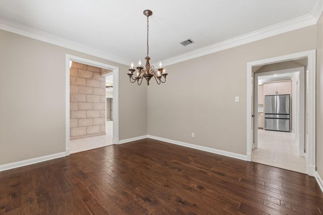 17 Buttonbush Court, The Woodlands, TX 77380