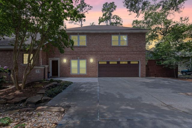 17 Buttonbush Court, The Woodlands, TX 77380