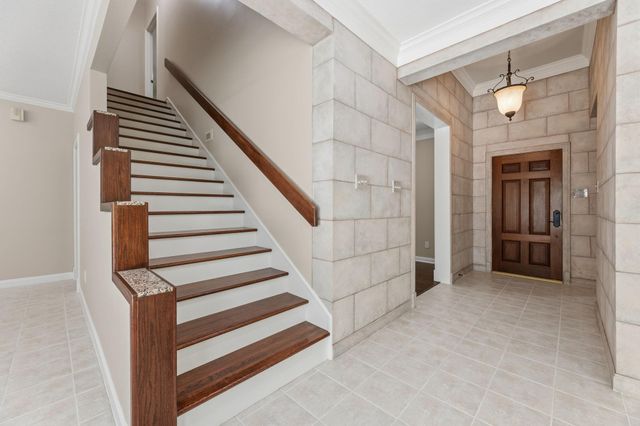 17 Buttonbush Court, The Woodlands, TX 77380