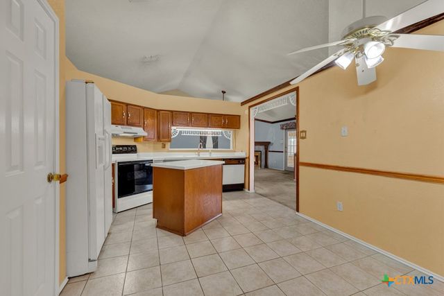 5018 Wedgewood Drive, Schertz, TX 78108