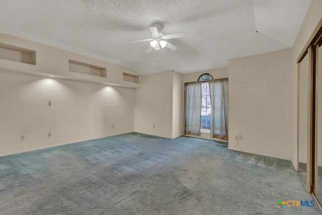 5018 Wedgewood Drive, Schertz, TX 78108