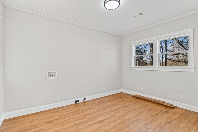 410 N 2nd Street, Augusta, AR 72006