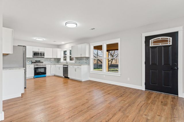 410 N 2nd Street, Augusta, AR 72006