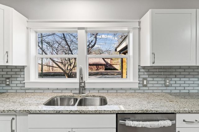 410 N 2nd Street, Augusta, AR 72006