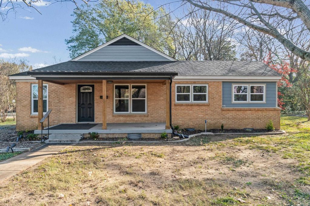 410 N 2nd Street, Augusta, AR 72006