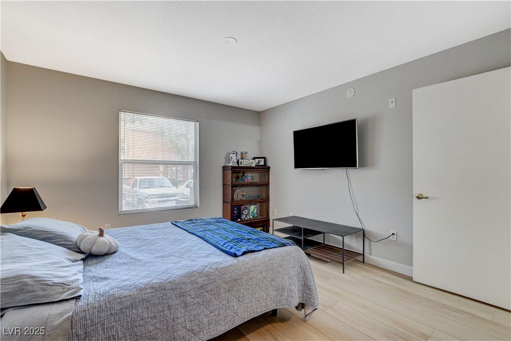 Image 25 of property listing at 555 East Silverado Ranch Boulevard 1172, Las Vegas, NV 89183