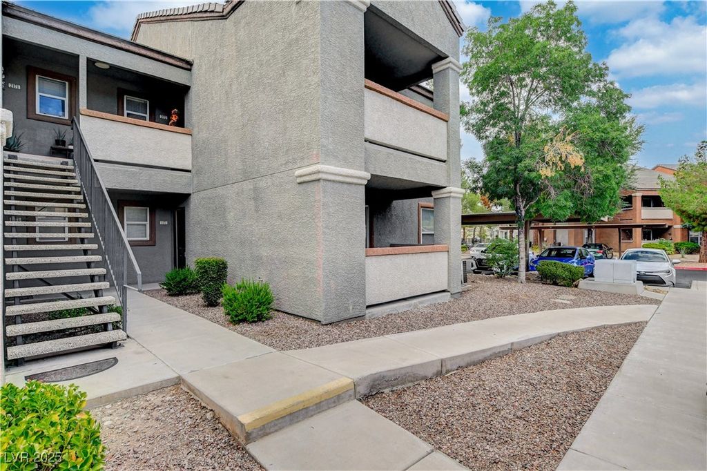 Image 5 of property listing at 555 East Silverado Ranch Boulevard 1172, Las Vegas, NV 89183