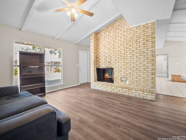 5003 Round Table, Windcrest, TX 78218