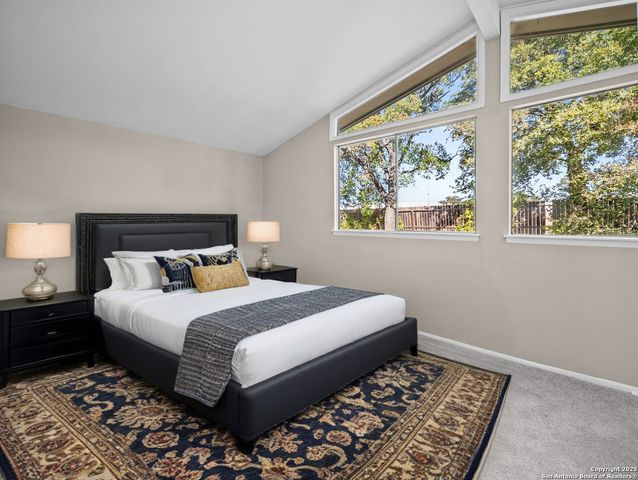 5003 Round Table, Windcrest, TX 78218