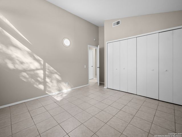 5003 Round Table, Windcrest, TX 78218