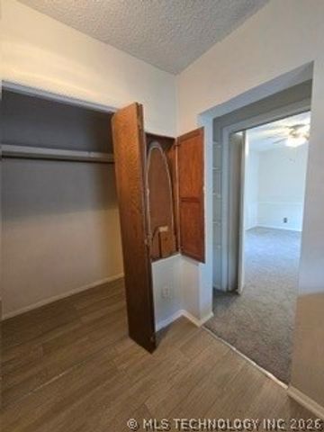 2421 E 59th Court 4, Tulsa, OK 74105