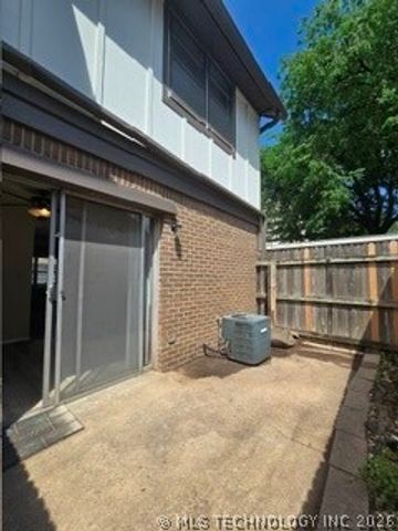 2421 E 59th Court 4, Tulsa, OK 74105