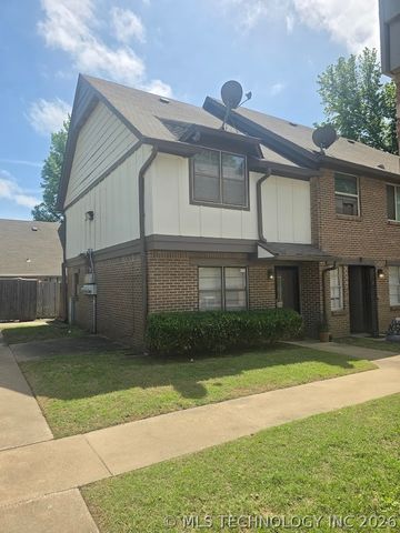 2421 E 59th Court 4, Tulsa, OK 74105