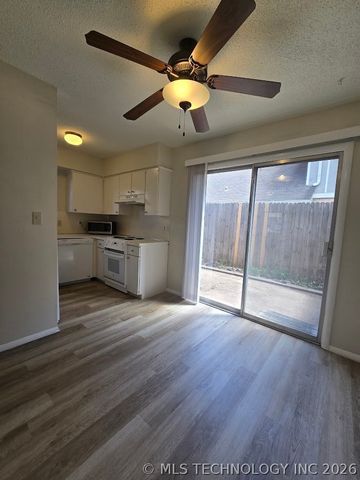 2421 E 59th Court 4, Tulsa, OK 74105
