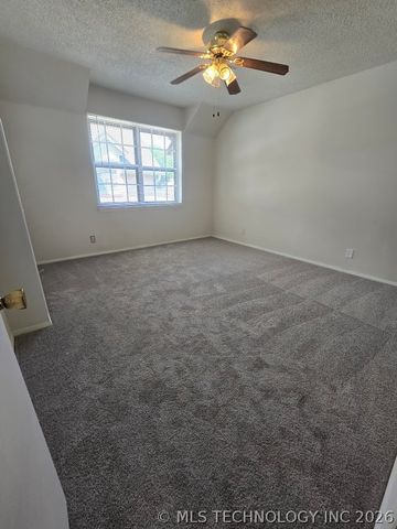 2421 E 59th Court 4, Tulsa, OK 74105