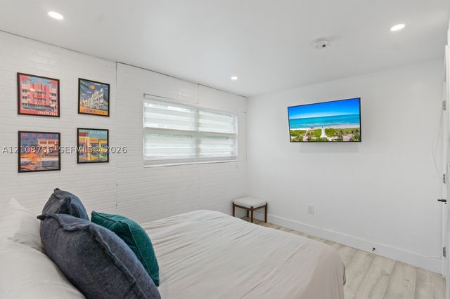3291 SW 44th St, Dania Beach, FL 33312