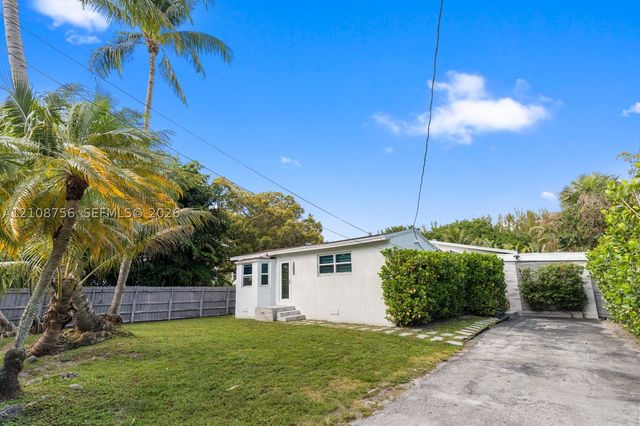 3291 SW 44th St, Dania Beach, FL 33312