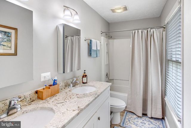 16099 DEER PARK DR, Dumfries, VA 22025