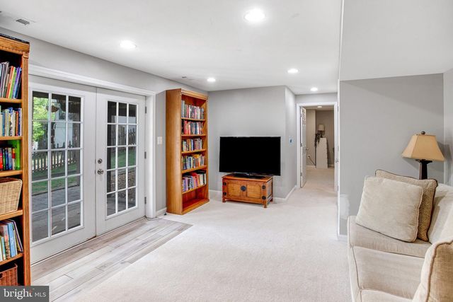 16099 DEER PARK DR, Dumfries, VA 22025