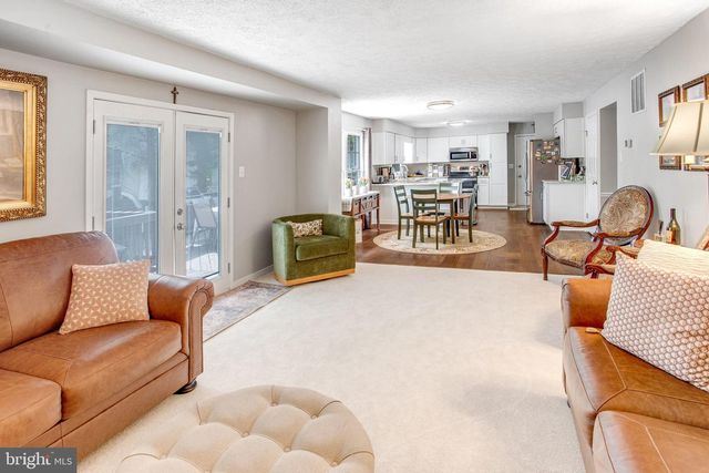 16099 DEER PARK DR, Dumfries, VA 22025
