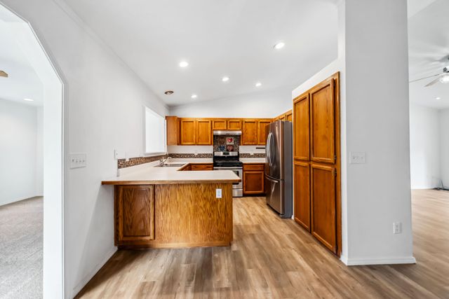 2822 Gunn Court, Redding, CA 96001