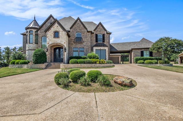 6909 Heritage Oaks Drive, Mansfield, TX 76063