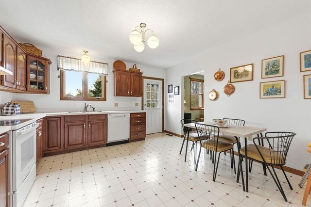 361 Richardson Ave, Attleboro, MA 02703