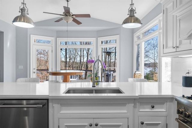 435 Robertson Road, Dawsonville, GA 30534