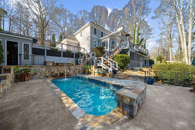 435 Robertson Road, Dawsonville, GA 30534