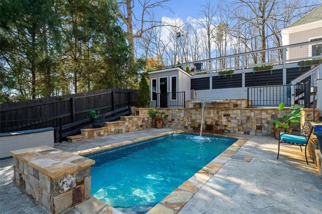 435 Robertson Road, Dawsonville, GA 30534