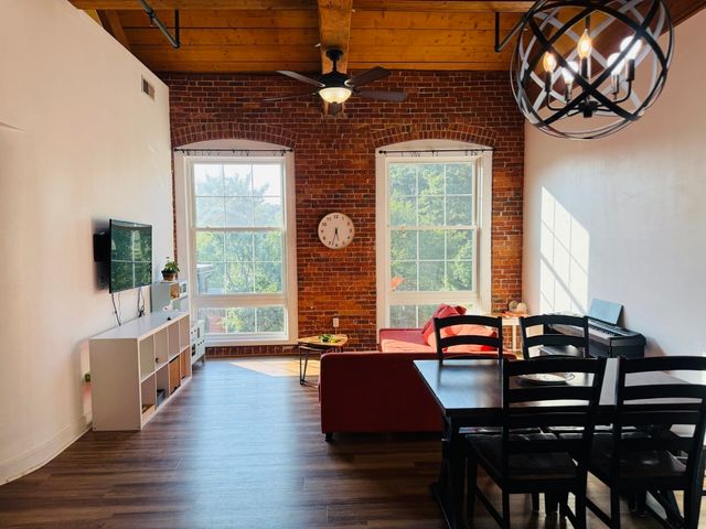 14 Sanford 41, Medway, MA 02053