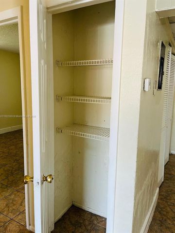 7710 SW 10th St 2, North Lauderdale, FL 33068