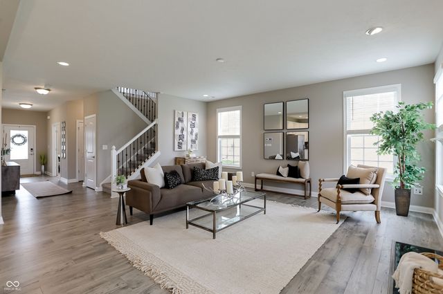 6088 Farlin Drive, Whitestown, IN 46075