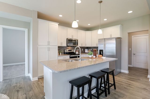 6088 Farlin Drive, Whitestown, IN 46075